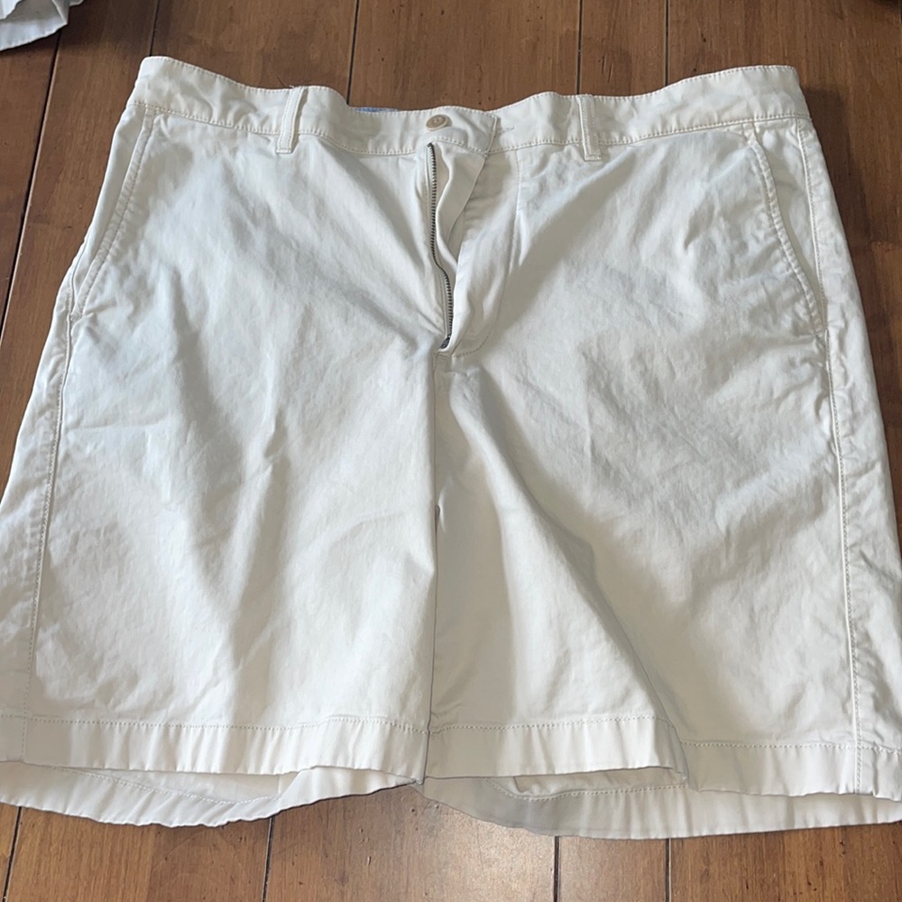 L.L. bean, Standard fit, 38W, good condition